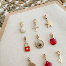 Charger l'image dans la galerie, CHARM’S - Rouge & Or