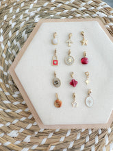 Charger l'image dans la galerie, CHARM’S - Rouge & Or