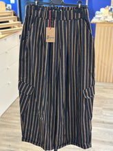Charger l'image dans la galerie, JOHANNA PARIS - Pantalon magique LARGE A POCHE rayé