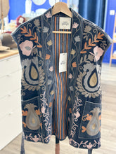 Charger l'image dans la galerie, Gilet - BRODERY
