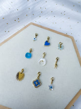 Charger l'image dans la galerie, CHARM’S - Bleu & Or