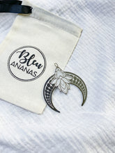 Charger l'image dans la galerie, Pendentif - CROISSANT DE LUNE