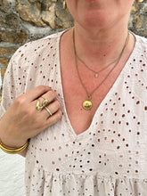 Charger l'image dans la galerie, Robe - BRODERIE
