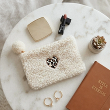Charger l'image dans la galerie, Pochette DOLLY
